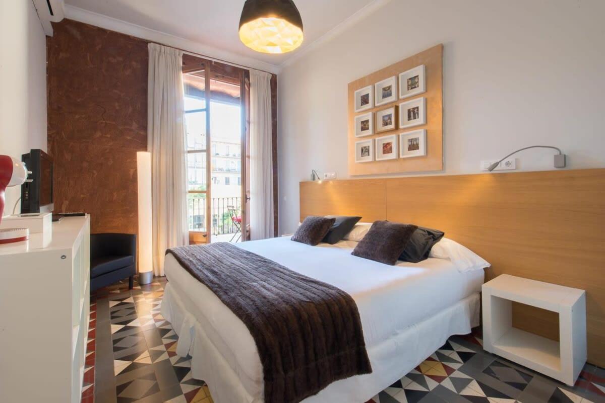 Paseo De Gracia Catalan 4bd With Private Terrace Appartamento *
