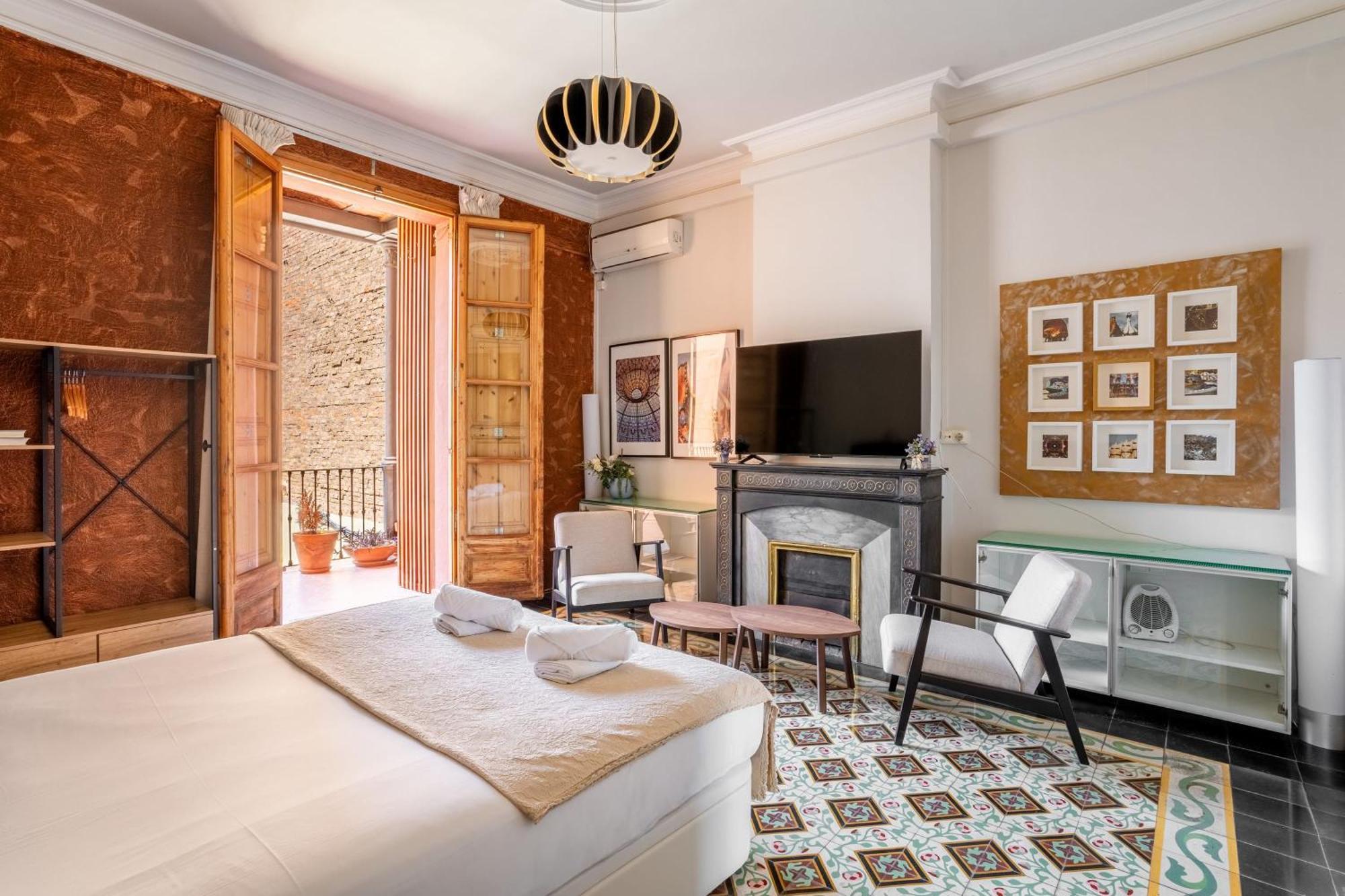 Paseo De Gracia Catalan 4bd With Private Terrace Appartamento